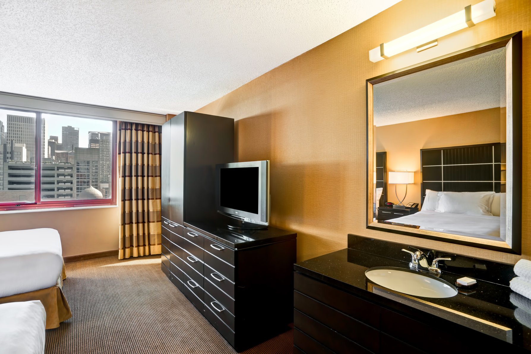 Embassy Suites Chicago Downtown - No Resort Fee - Tap to explore photos