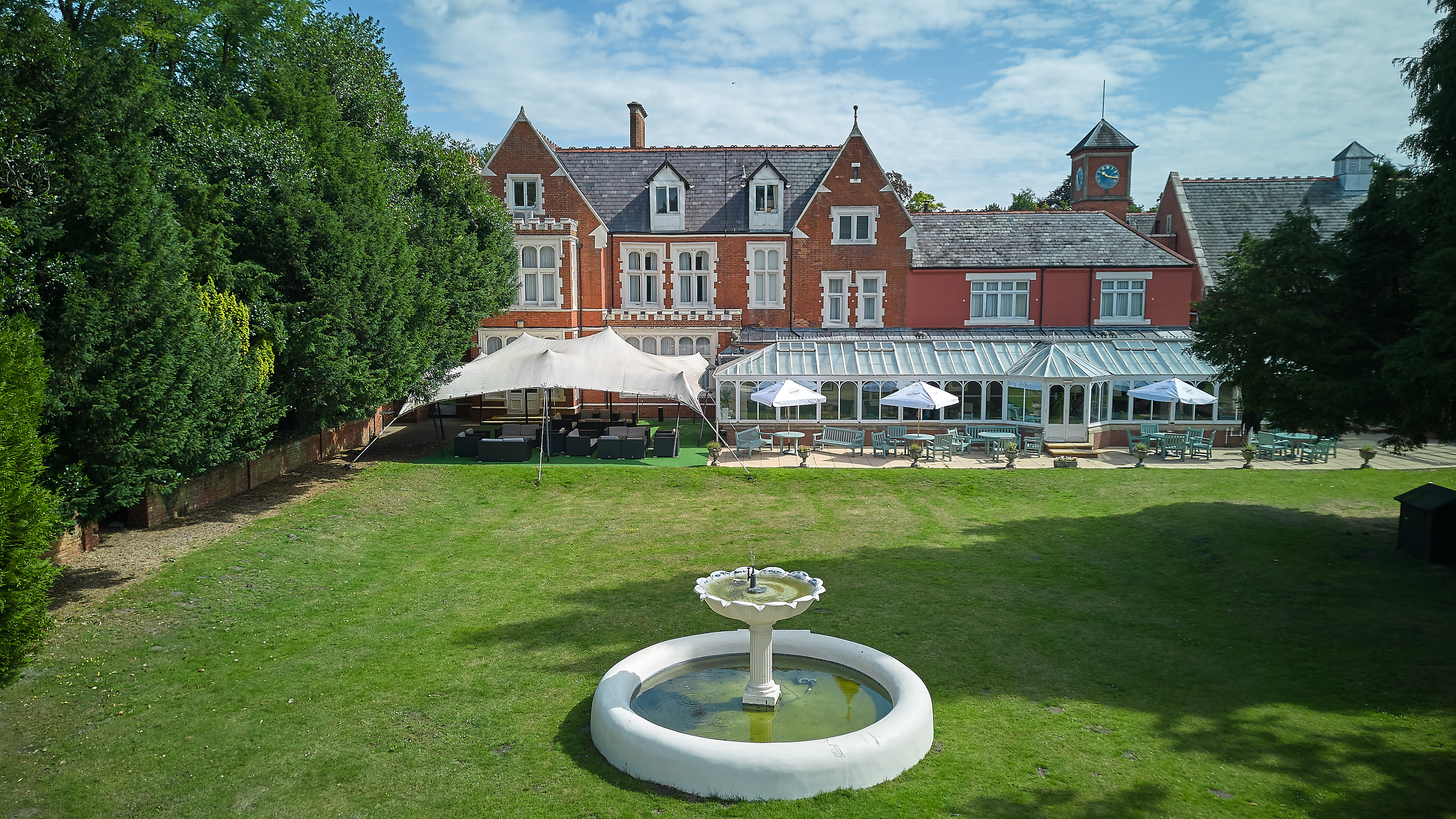 DoubleTree by Hilton St. Anne's Manor