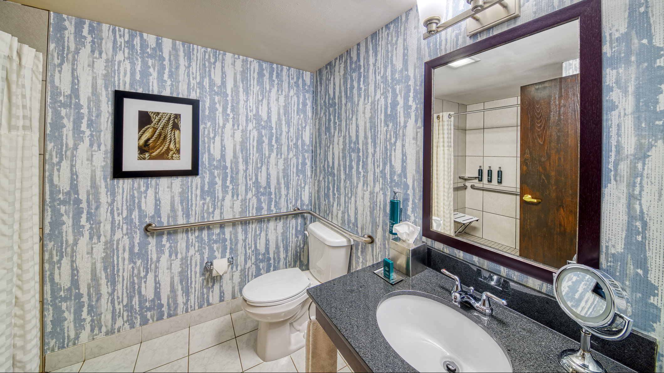 DoubleTree by Hilton Port Huron - Tap to explore photos