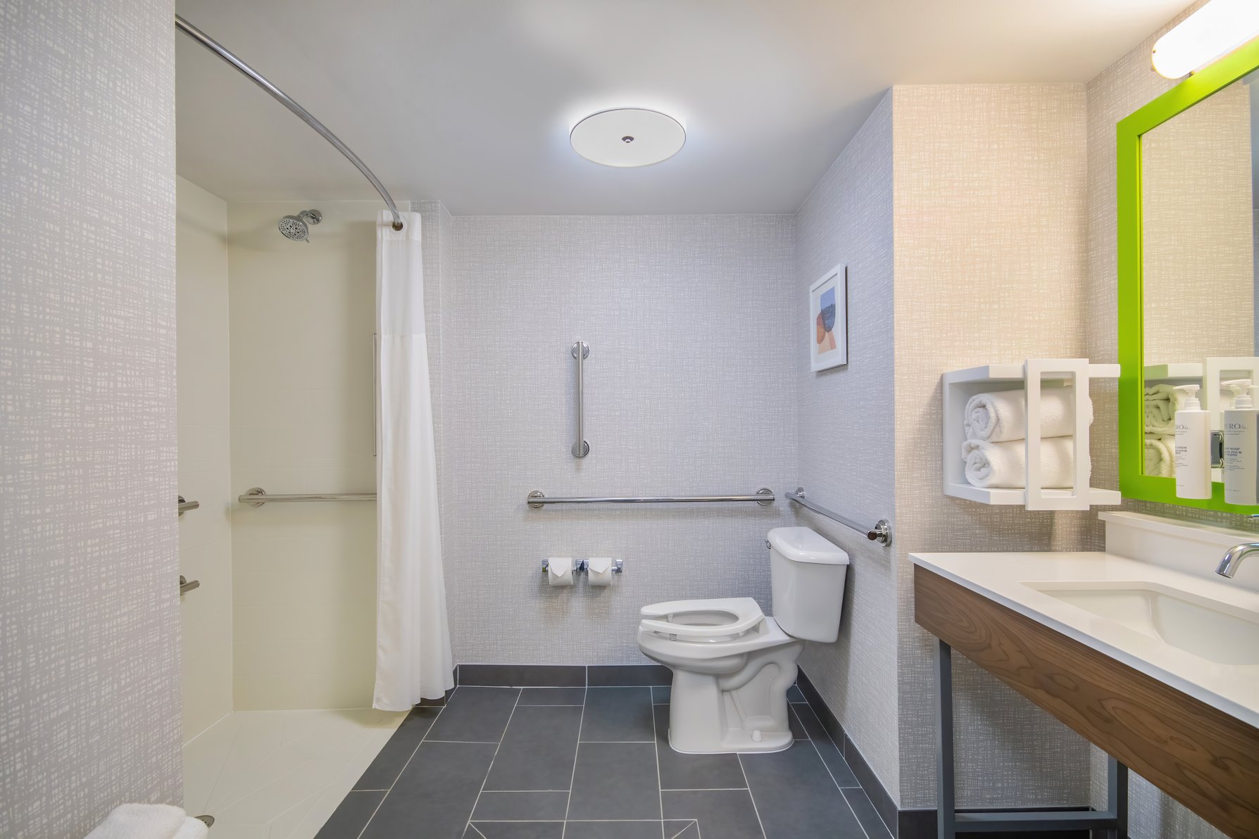 HAMPTON INN EAST AURORA NY - Tap to explore photos