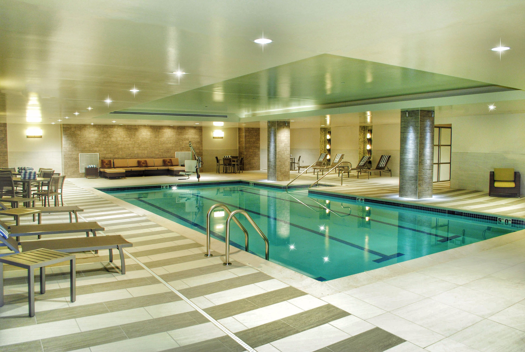 Doubletree By Hilton Reading - Tap to explore photos