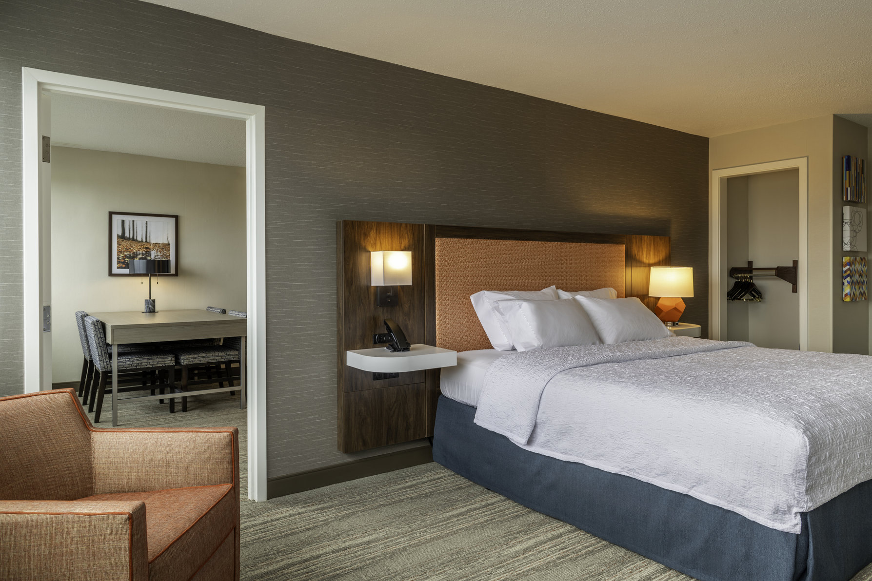 Hampton Inn Manchester Downtown - Tap to explore photos