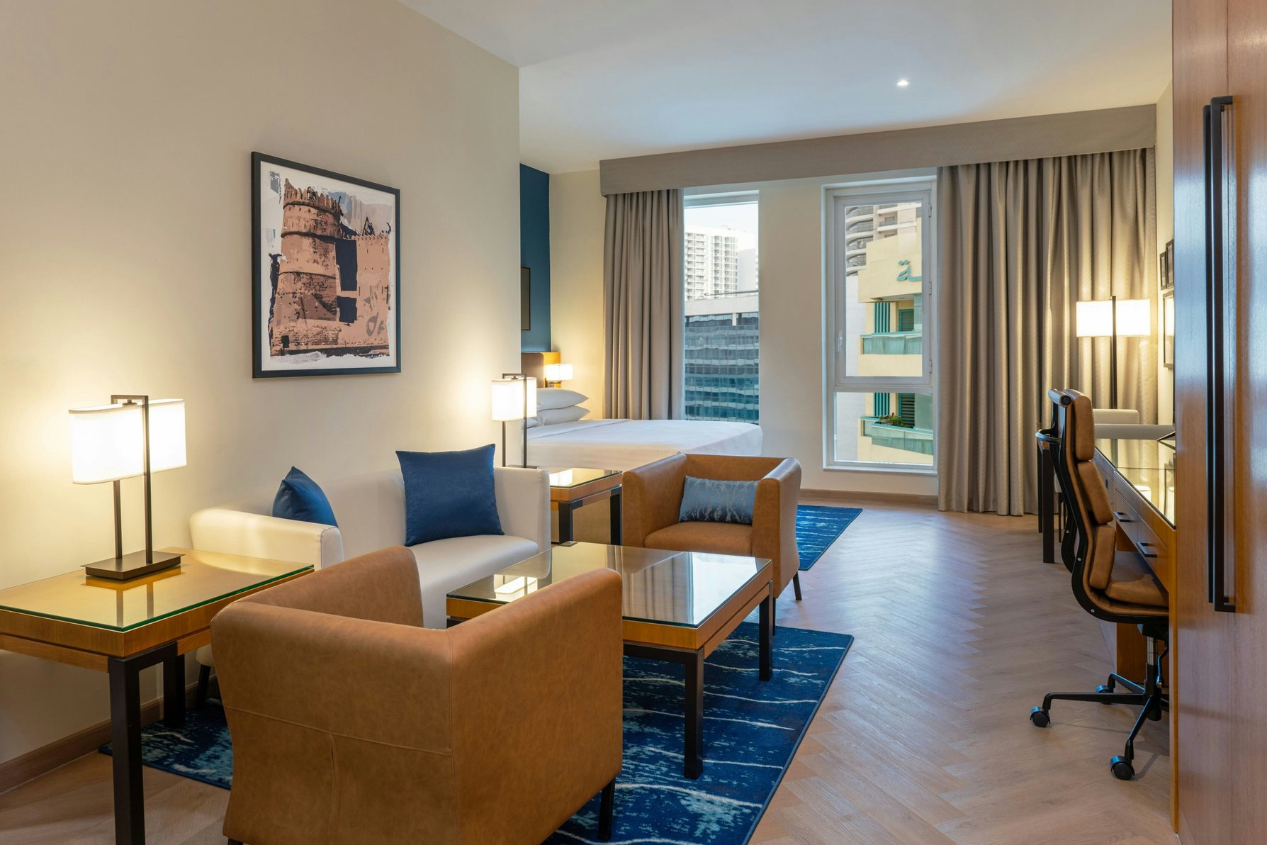 Four Points By Sheraton Bur Dubai - Tap to explore photos