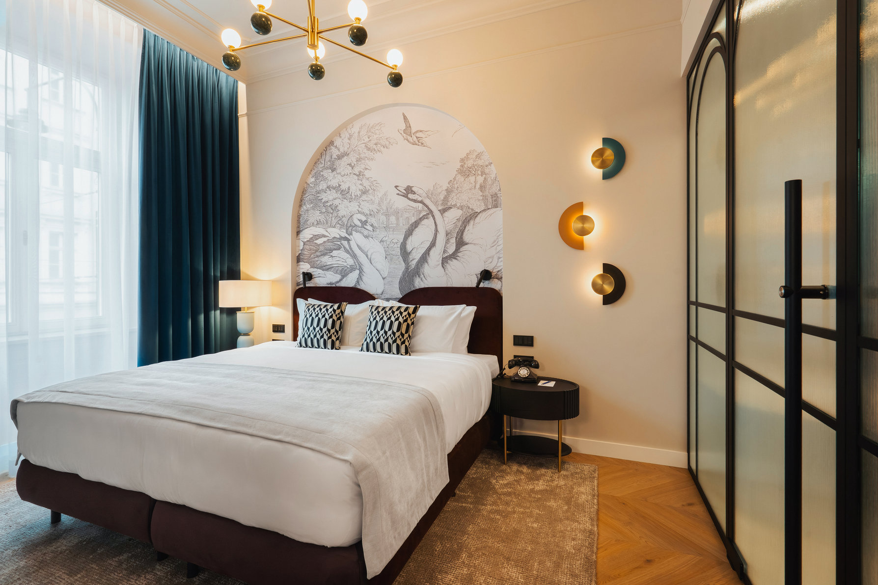 Hotel Indigo KRAKOW - WAWEL CASTLE - Tap to explore photos