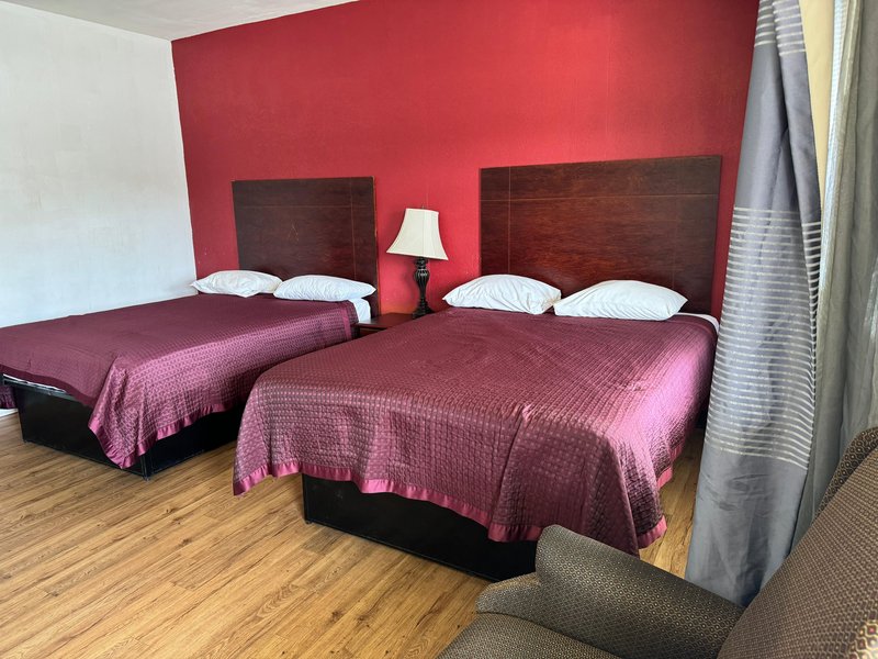 2 Full Bed Smoking