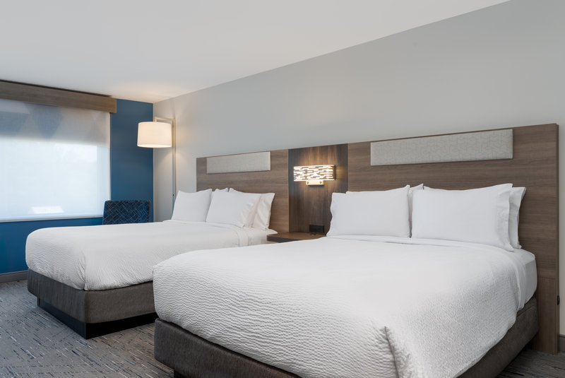 Holiday Inn Express and Suites Stevensville – Benton Harbor
