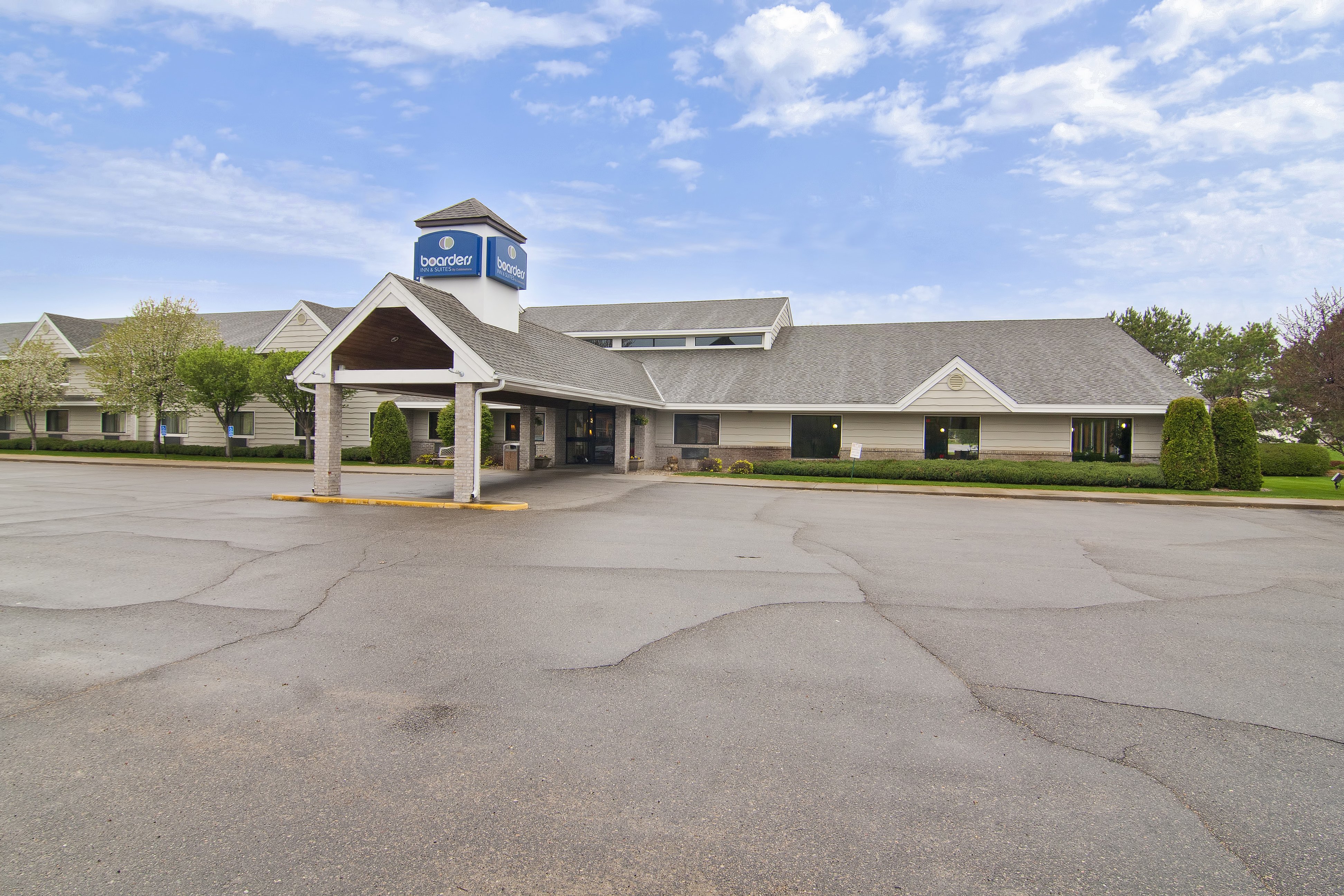 Boarders Inn & Suites by Cobblestone