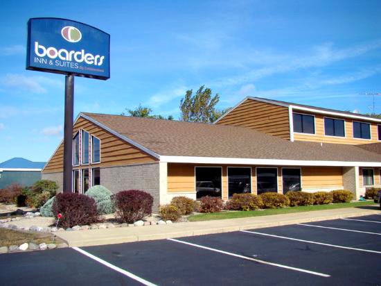 Boarders Inn & Suites by Cobblestone