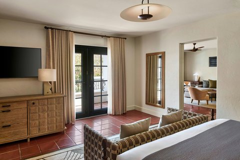 1 Bedroom Suite with Balcony