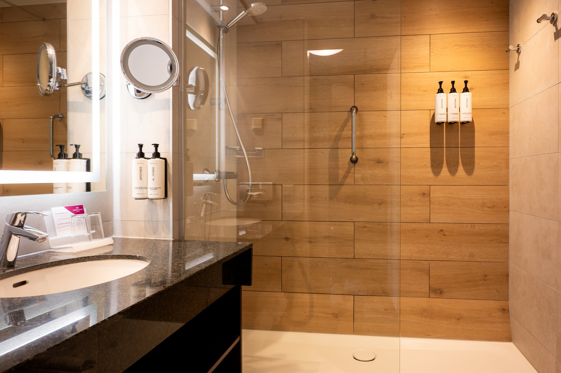 Crowne Plaza MAASTRICHT Room Type - 1 King Standard Loft