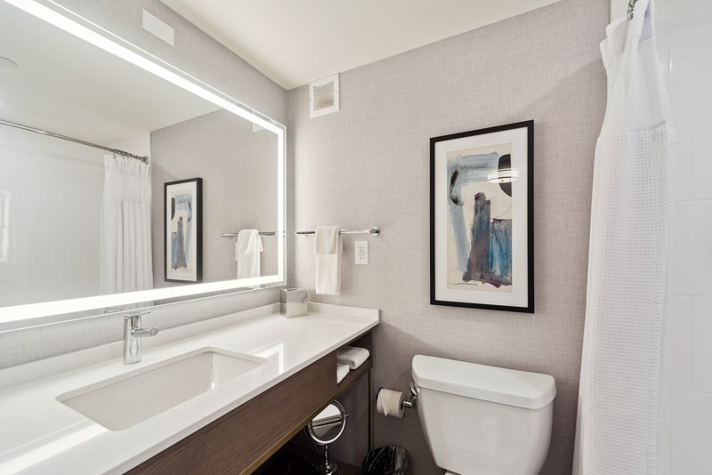1 King Standard Worklife Bathtub
