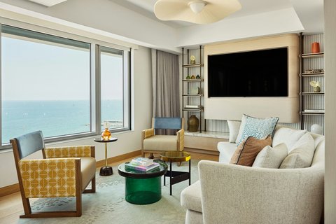 Horizon Living Room