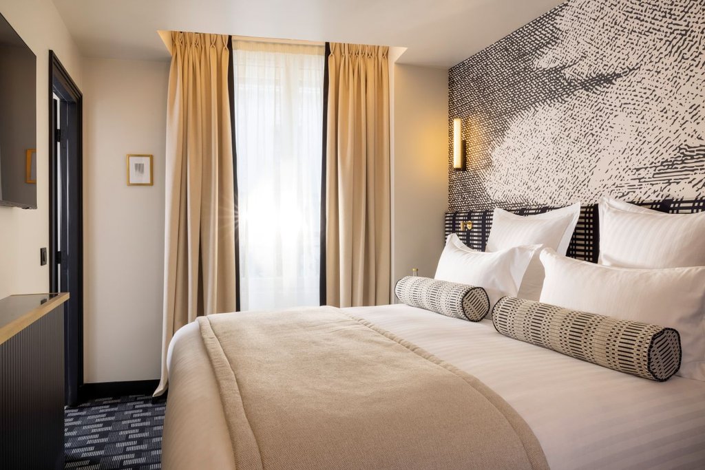 Guest photo