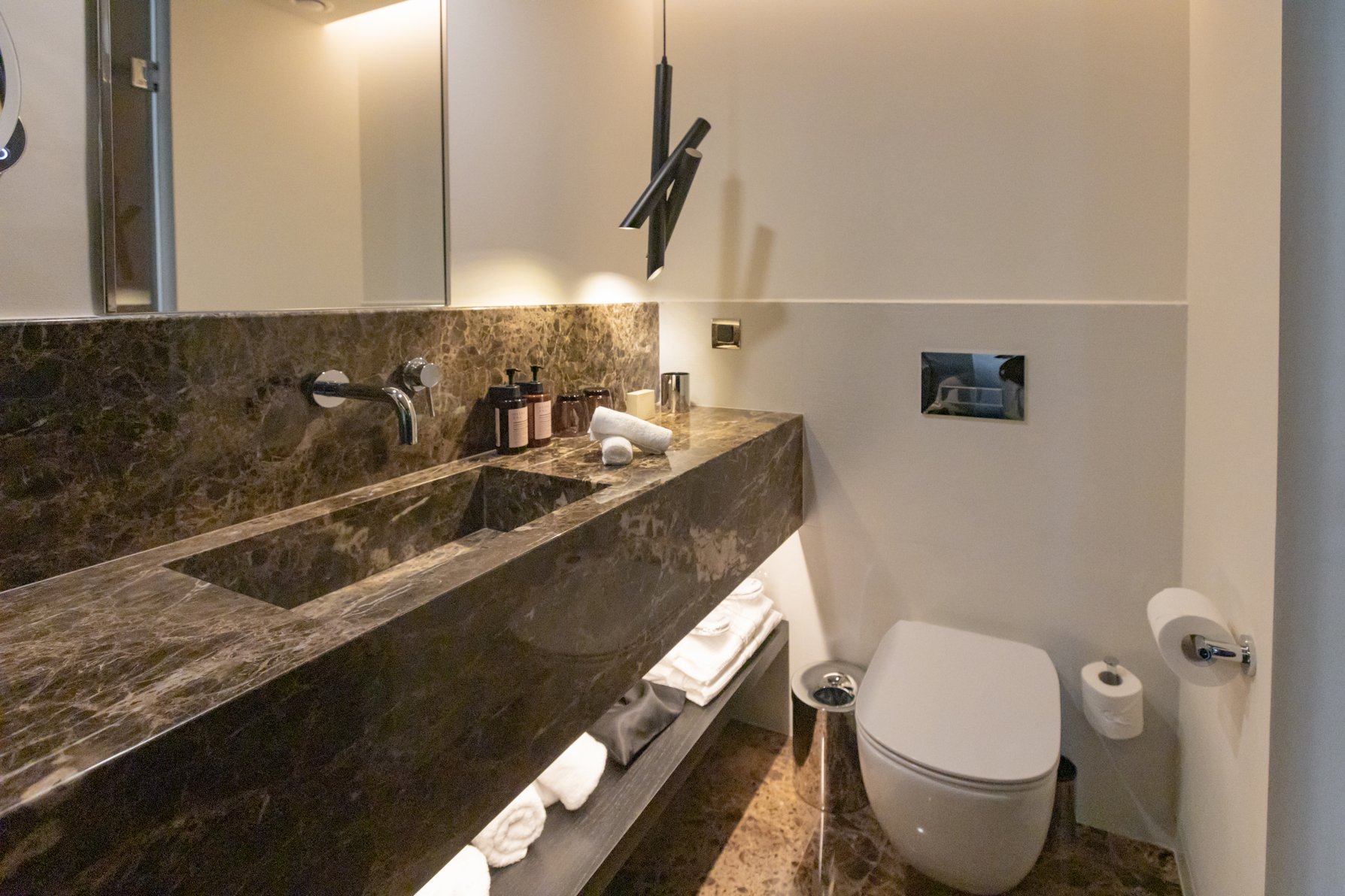 Adia Aluma Athens, Curio Collection by Hilton Room Type - Twin Room