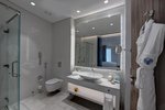 Sky Studio Premium Palm View/King Bed WiFi/LED TV