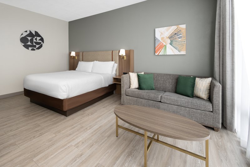 HOLIDAY INN TANGLEWOOD