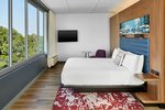 Ultra Savvy, Suite, 1 King, Sofa bed, Memorial Bell view, City view, Corner room, High floor