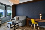 Ultra Savvy, Suite, 2 Queen, Sofa bed, Memorial Bell view, Corner room
