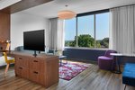 Savvy, Suite, 1 King, Sofa bed, Memorial Bell view