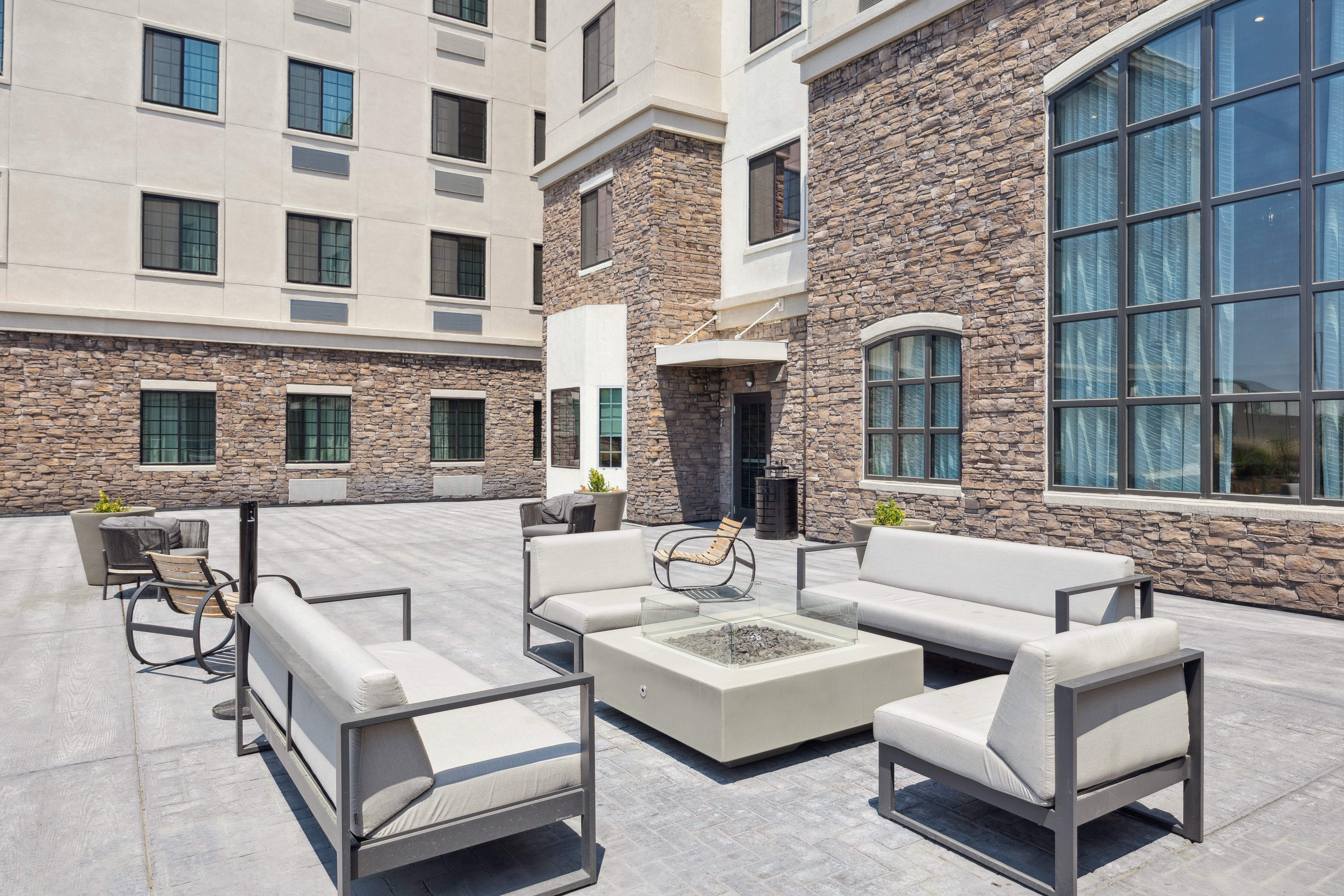 Staybridge Suites Sacramento-Woodland