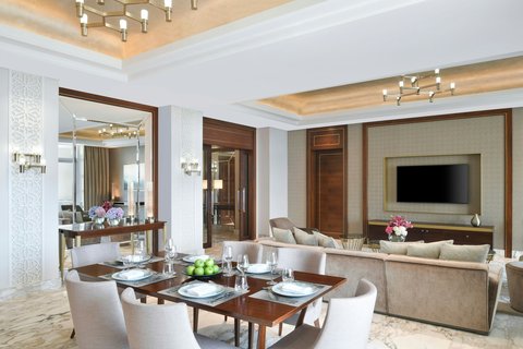 Signature Suite