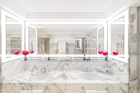 Le Bristol Paris Suite Eden