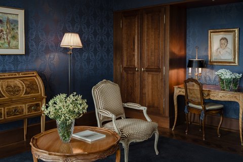 River Junior Suite
