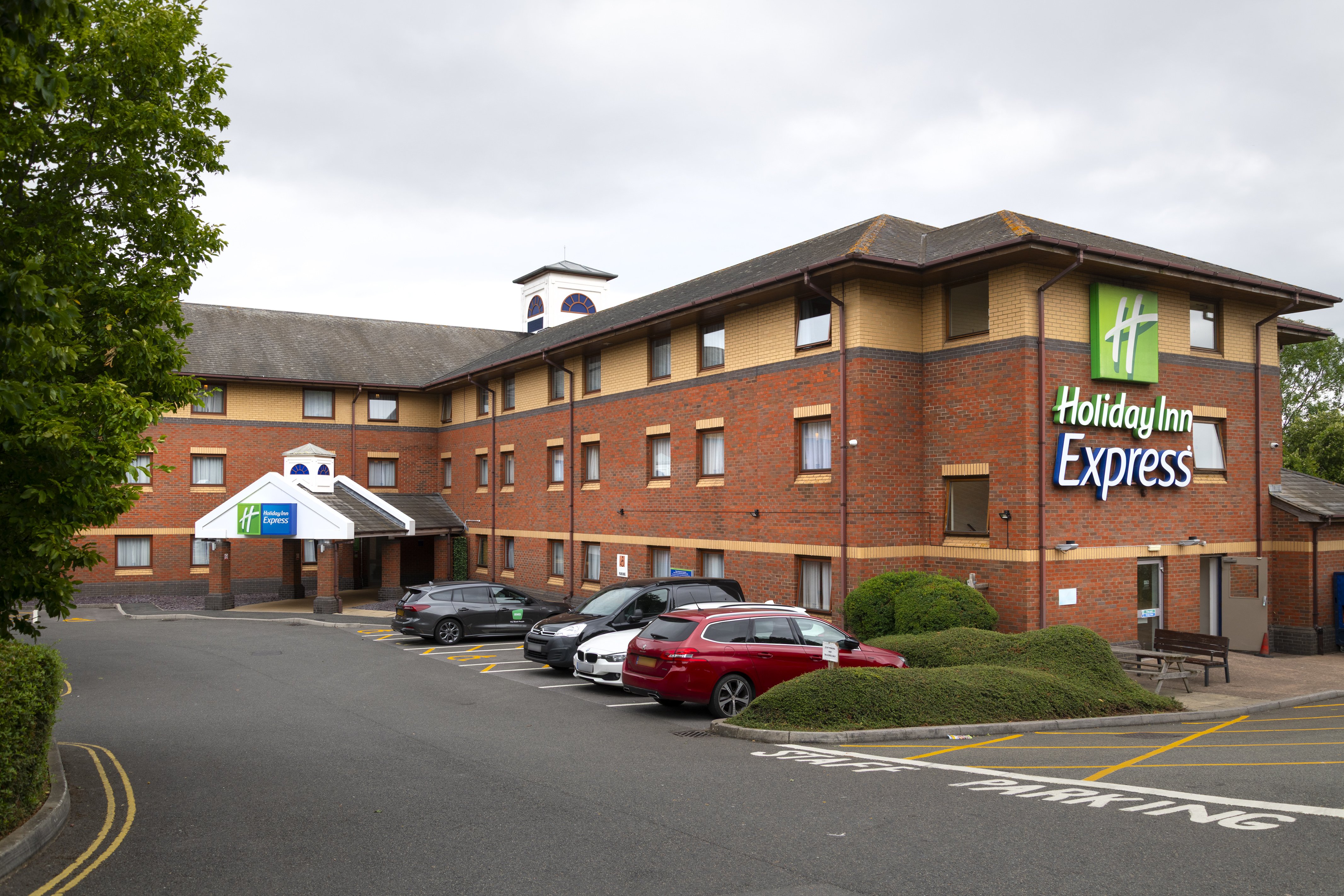 Holiday Inn Express Exeter