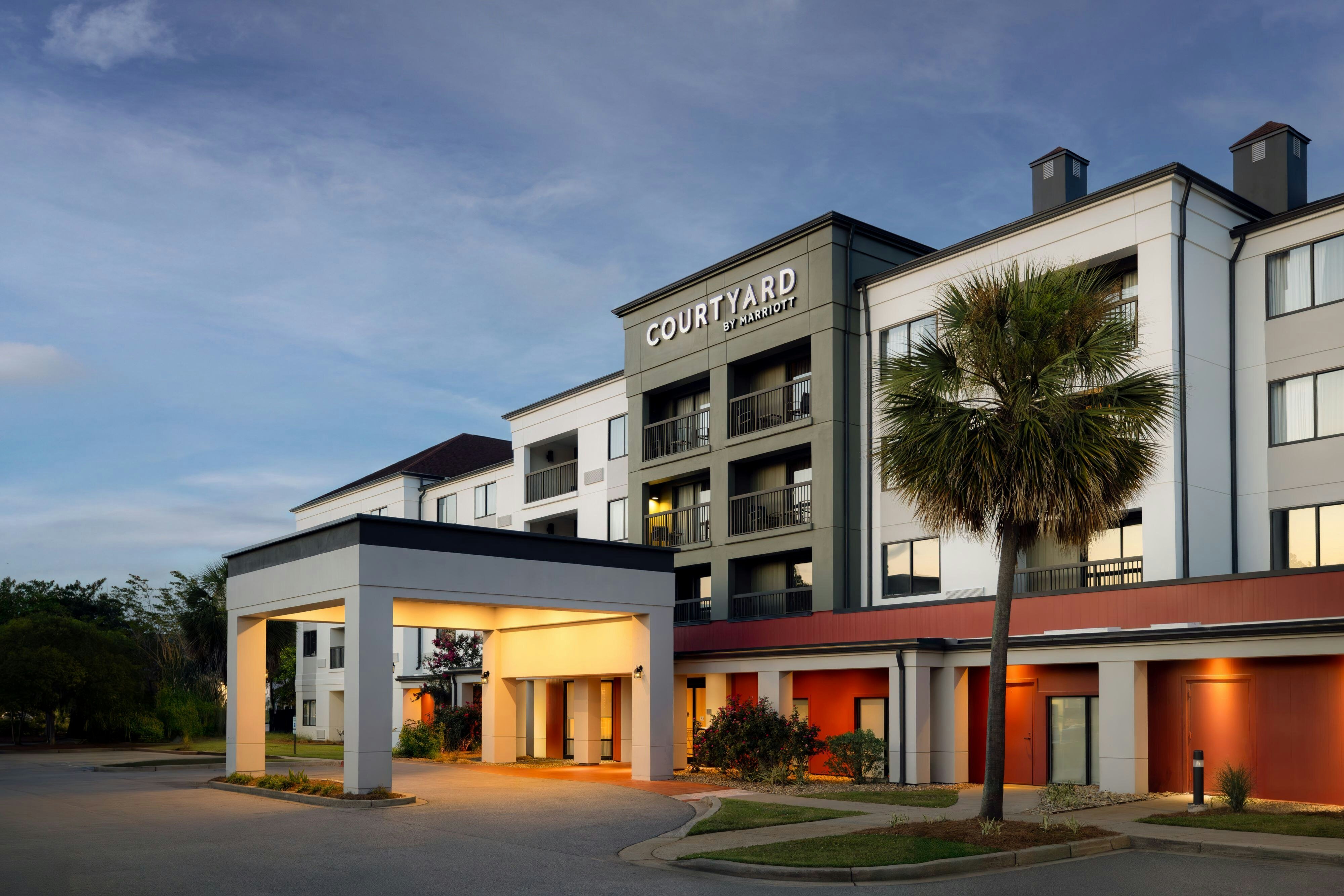 Courtyard N. Charleston Airport/Coliseum