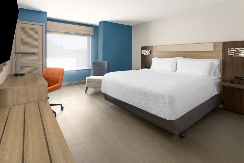Holiday Inn Express and Suites Augusta East
