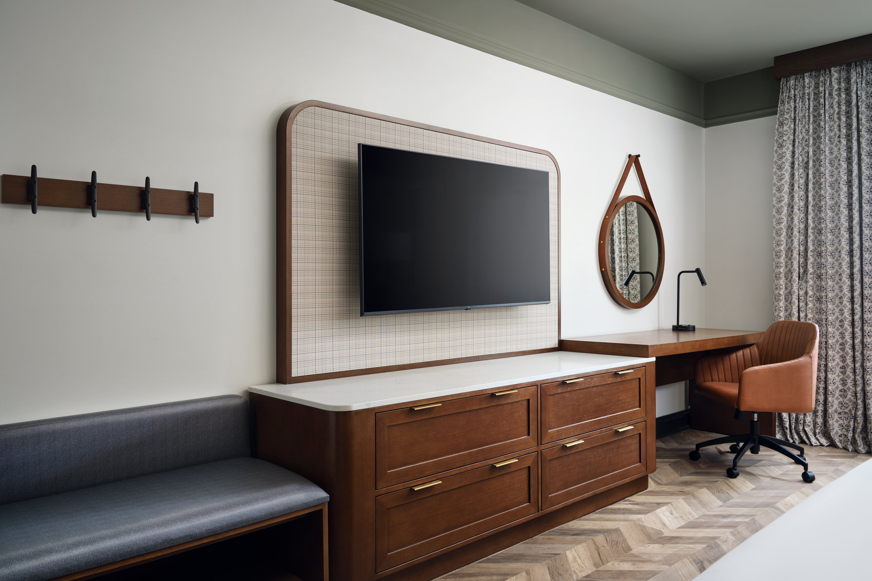 Tryon Riverfront Inn New Bern, Tapestry Collection by Hilton Room Type - 2 QN MOBIL ACCESS BATHTUB