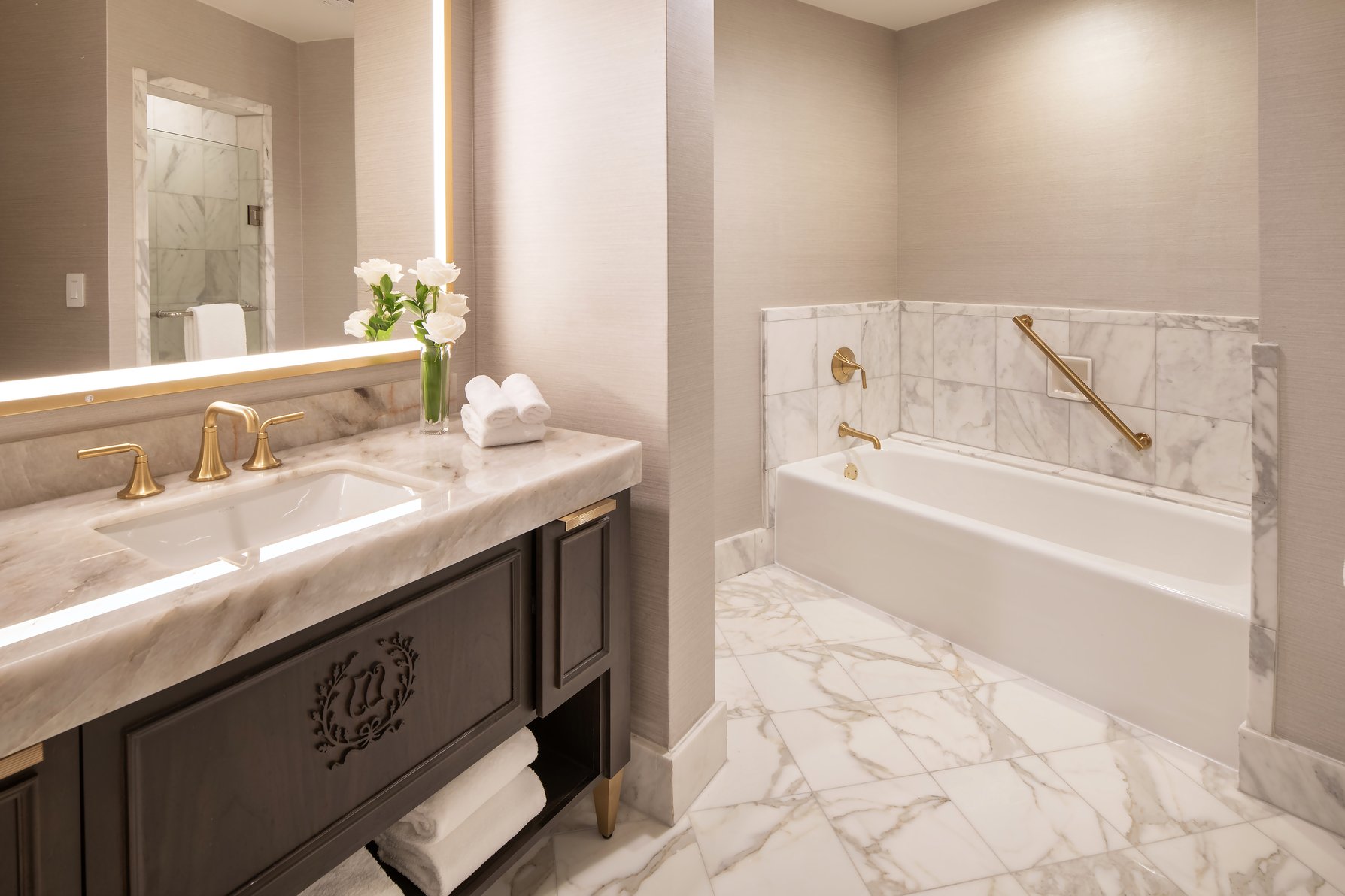 Willard InterContinental Washington Room Type - 1 King Junior Suite