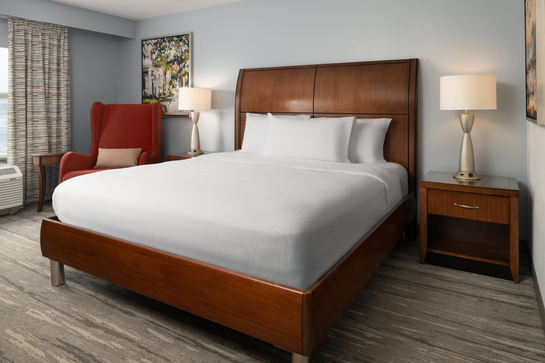 Hilton Garden Inn Charleston Waterfront/Downtown Room Type - King Room with Balcony