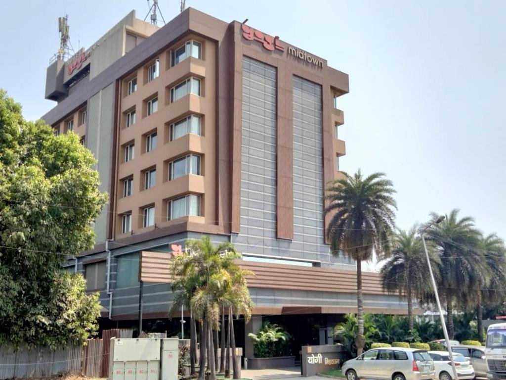 Yogi Midtown Hotel
