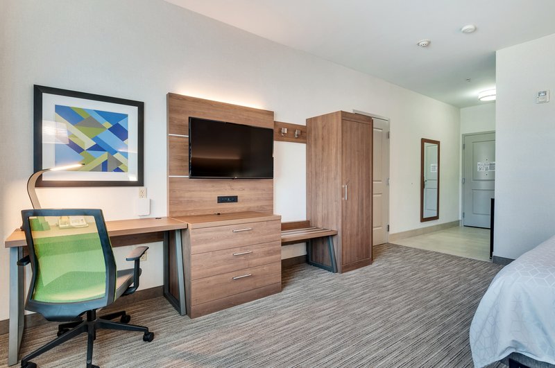 HOLIDAY INN EXP STES BANNING