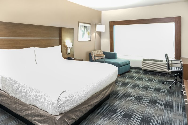 Holiday Inn Express and Suites Houston Westchase – Westheimer