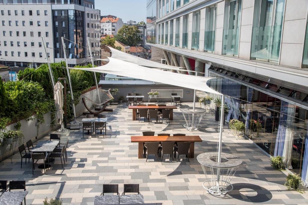 Nobel Zira Hotel