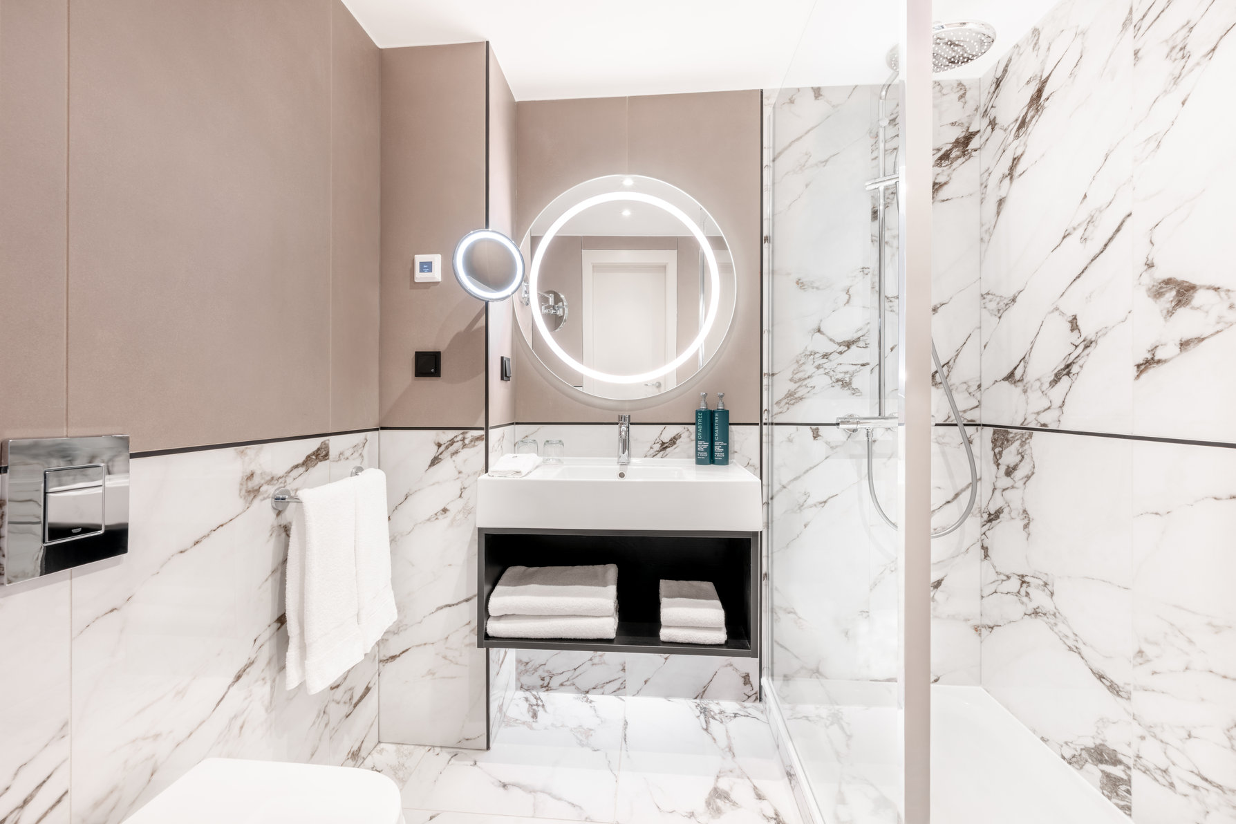Hilton Berlin Room Type - TWIN EXECUTIVE PLUS