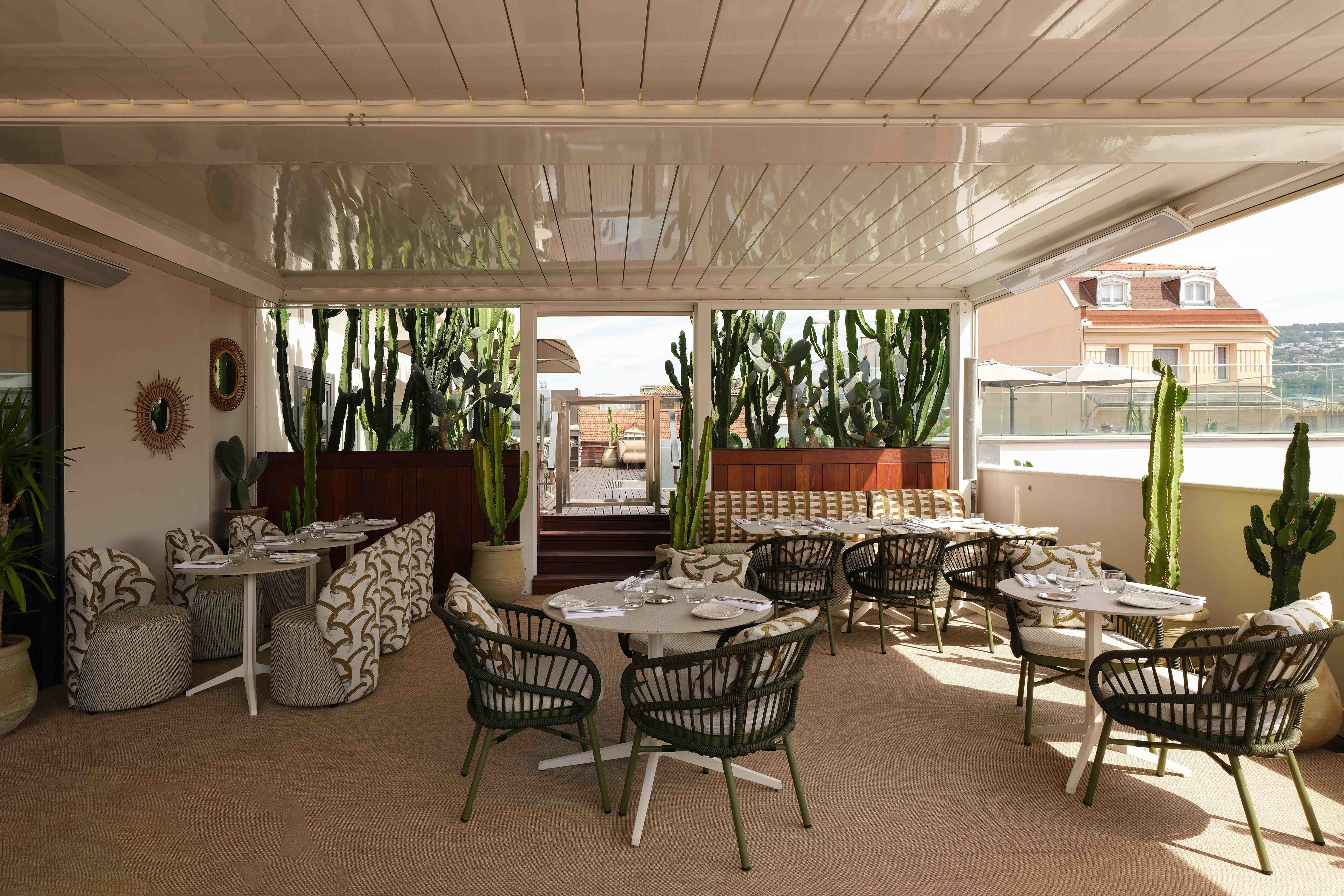 Five Seas Hotel Cannes, a Design Hotel