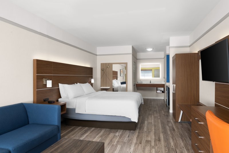 HOLIDAY INN EXP STE SAN DIMAS