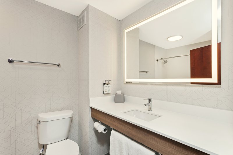 HOLIDAY INN EXP STES N LIMA