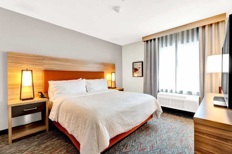Candlewood Suites Detroit – Auburn Hills