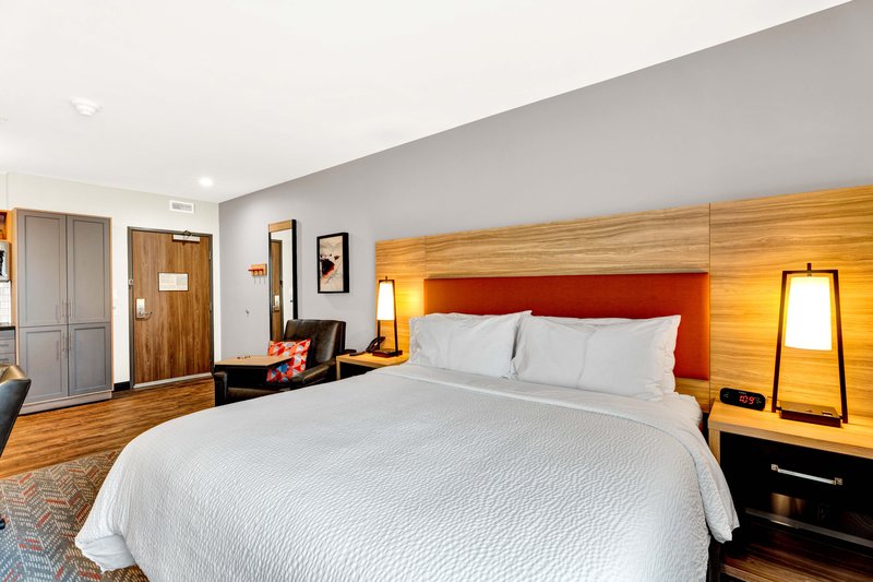 Candlewood Suites Detroit – Auburn Hills