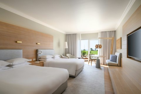 Ocean Front/Ocean Premium Double Bedroom