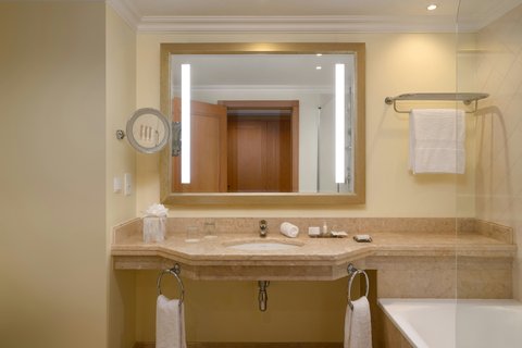 Guest Room Bathroom