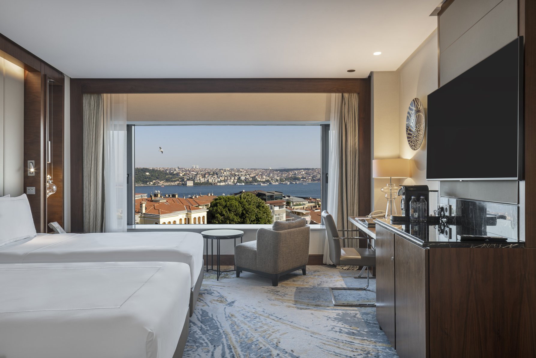 Conrad Istanbul Bosphorus Room Type - TWIN DELUXE BOSHPORUS VIEW