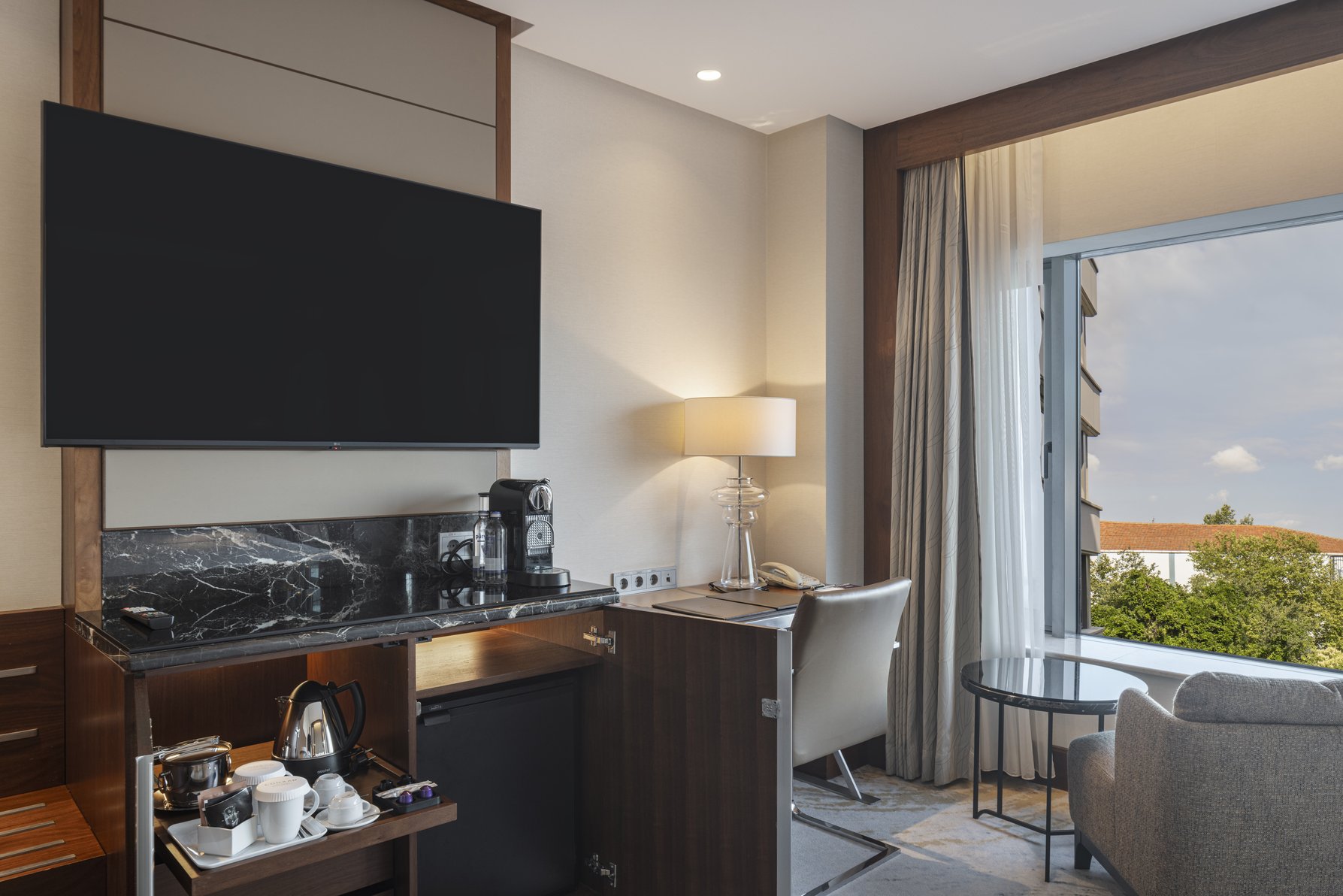 Conrad Istanbul Bosphorus Room Type - KING DELUXE ROOM