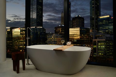 Studio Park King Bathroom Soaking Tub