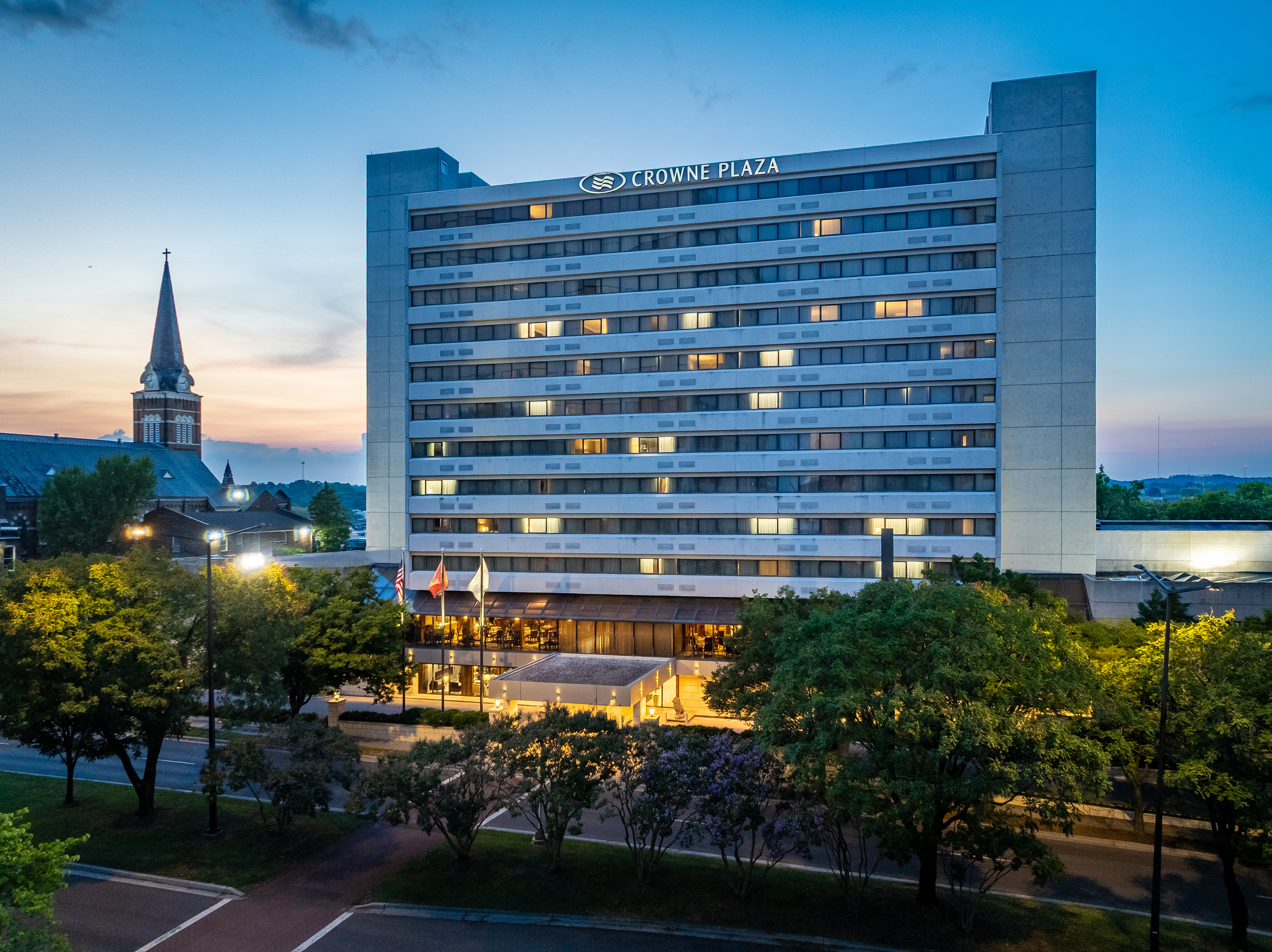 Crowne Plaza Knoxville