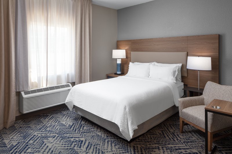 CANDLEWOOD SUITES ST ROBERT